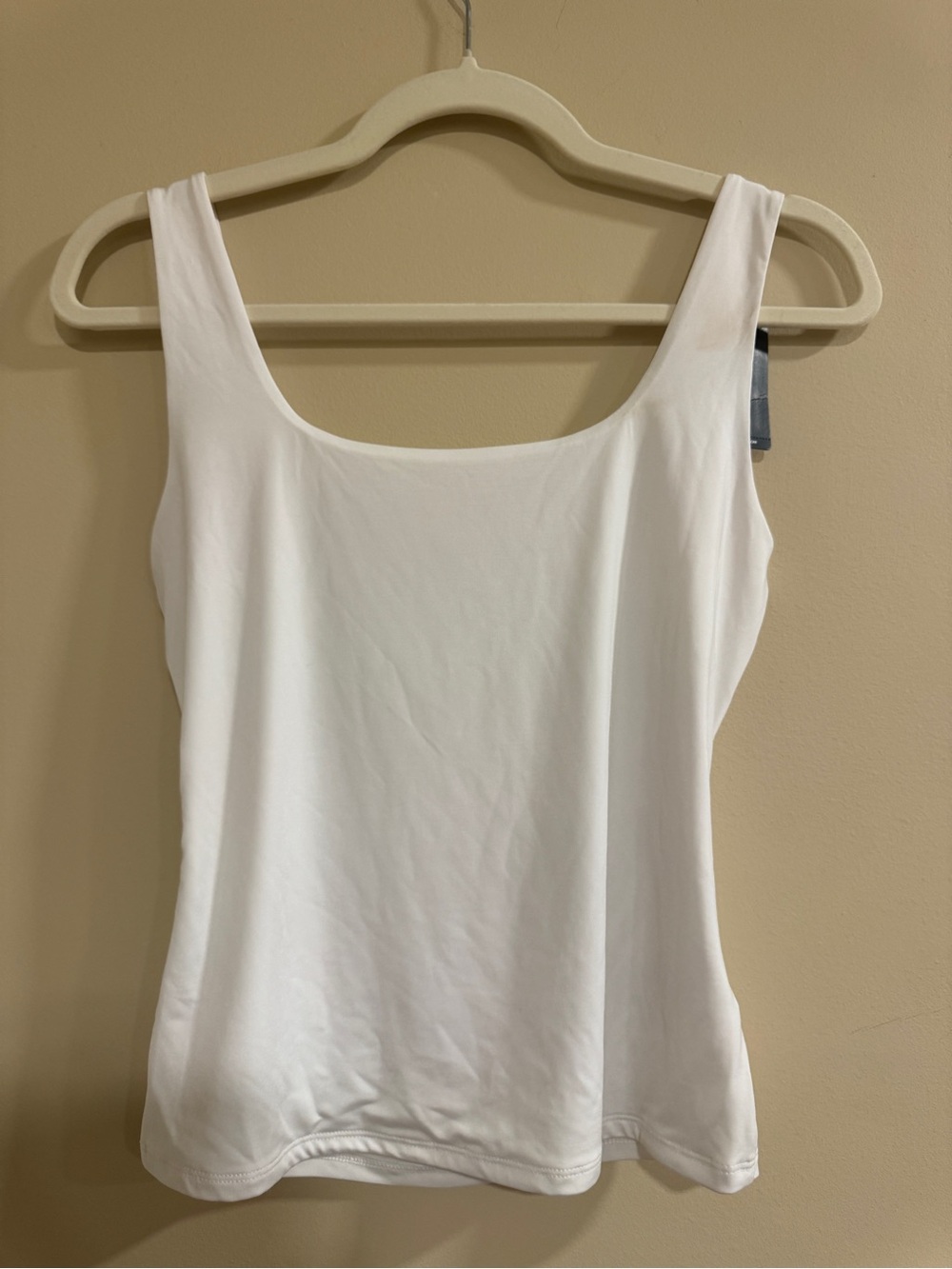 Express White Body Contour Scoop Neck Tank Top